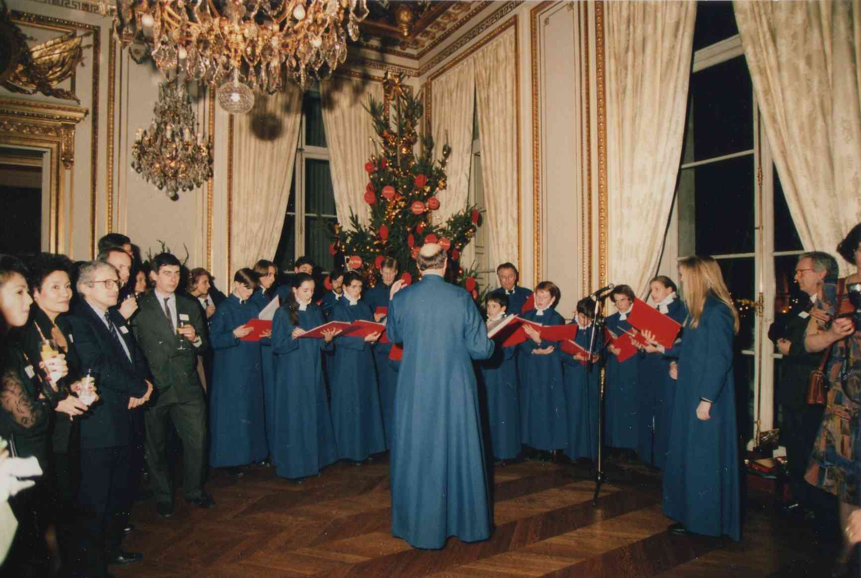 Photo of a carol concert given at the Hôtel Crillon, Paris